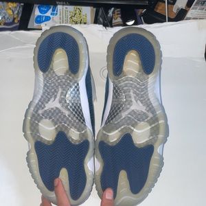 jordan 11 low snake skin